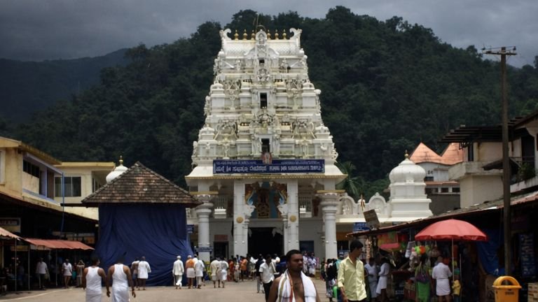 ಕೋಟ್ಯಂತರ ರೂಪಾಯಿ ಆದಾಯ